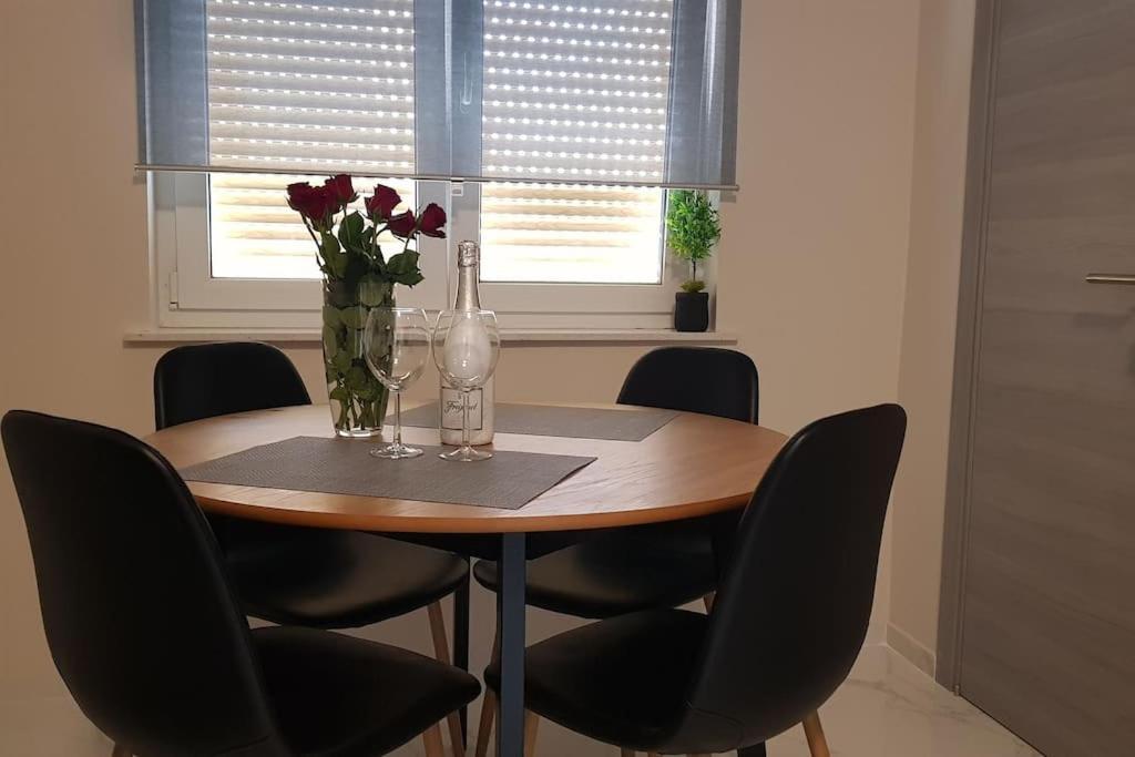 Mias Luxury Apartment Rijeka Exteriör bild