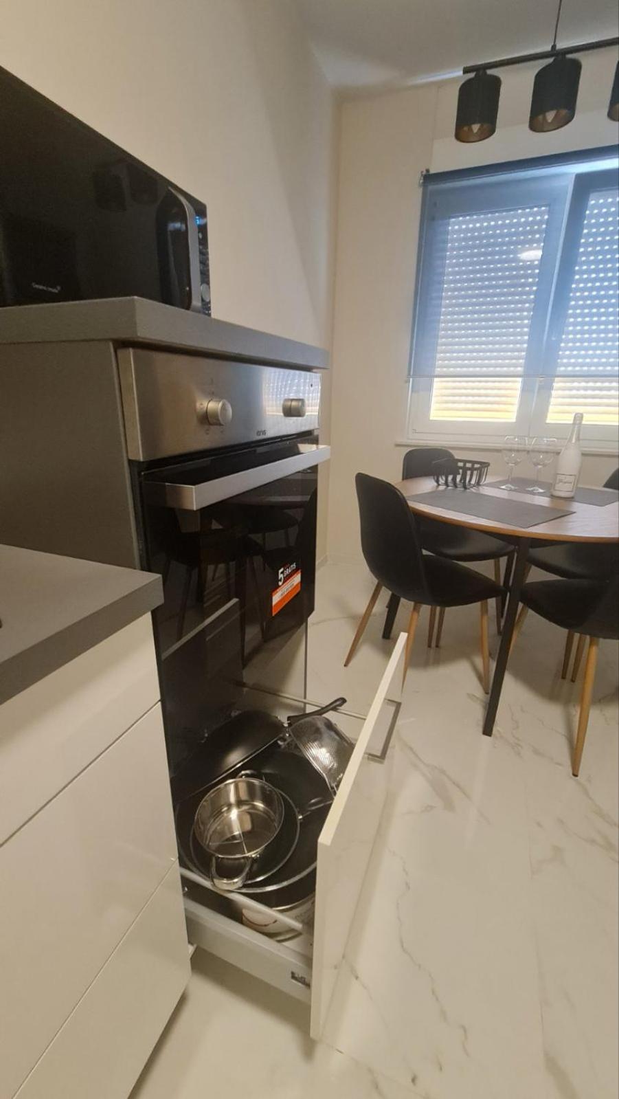 Mias Luxury Apartment Rijeka Exteriör bild
